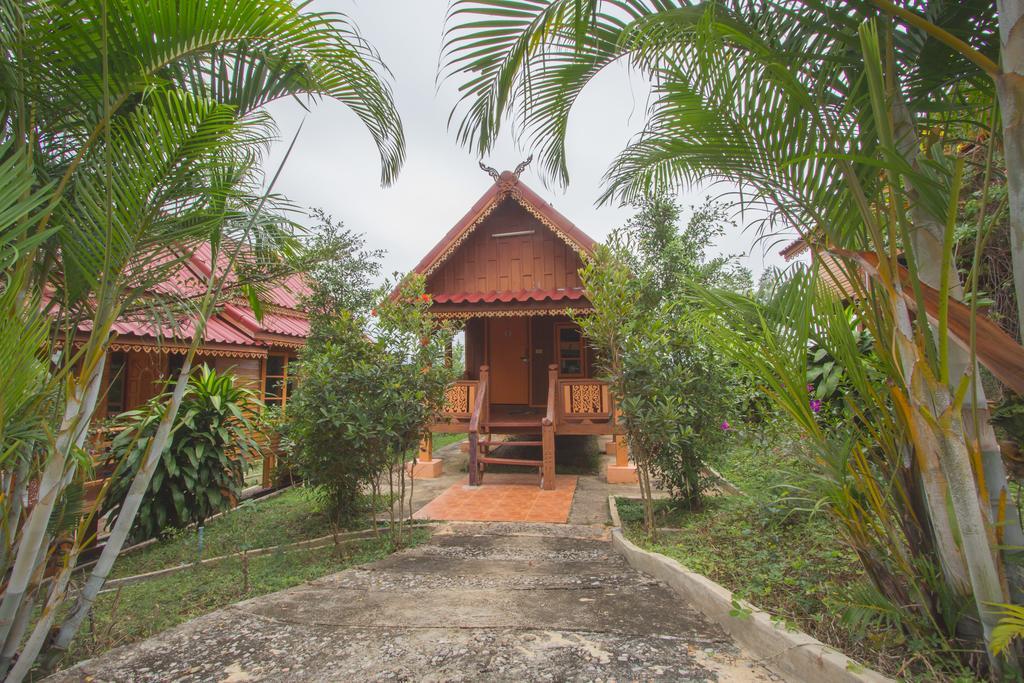 Floral Hill Khaokho Hotel Khao Kho Quarto foto